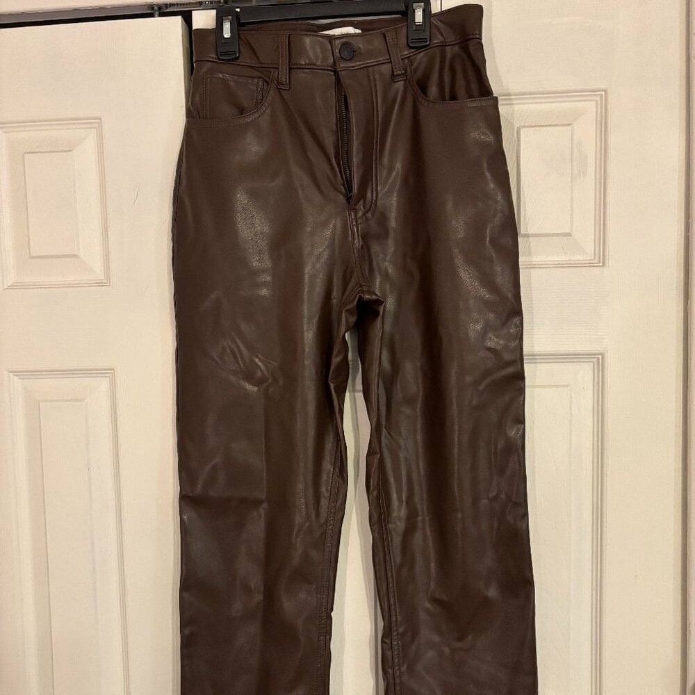 Abercrombie 90s Straight Ultra High Rise | Brown Faux Leather | Size 27 (4)